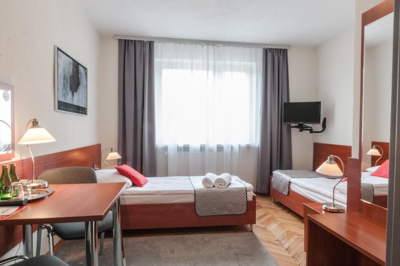 Hotel Komes Skarżysko-Kamienna 외부 사진
