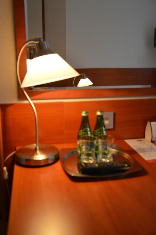 Hotel Komes Skarżysko-Kamienna 객실 사진