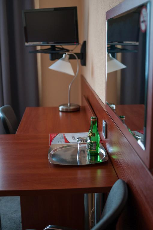 Hotel Komes Skarżysko-Kamienna 외부 사진